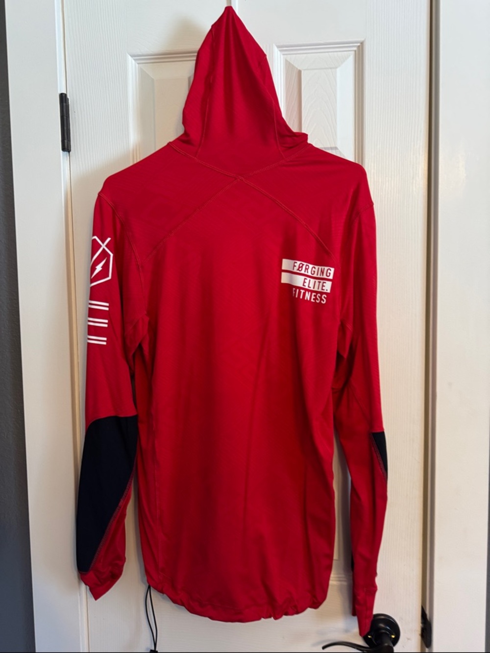 Men’s size Small Reebok CrossFit training hoodie